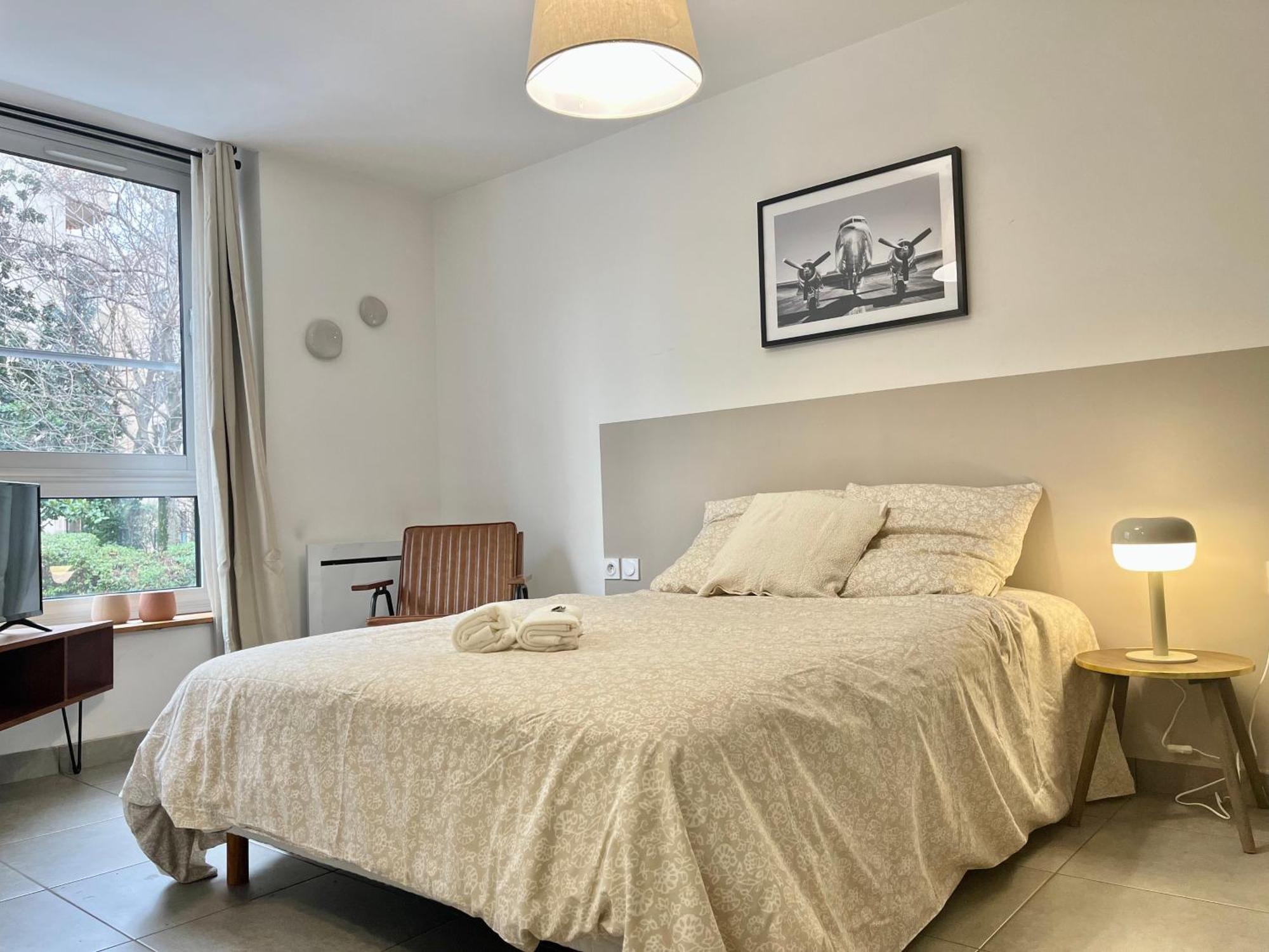 Suite Danbury Lyon Eksteriør billede