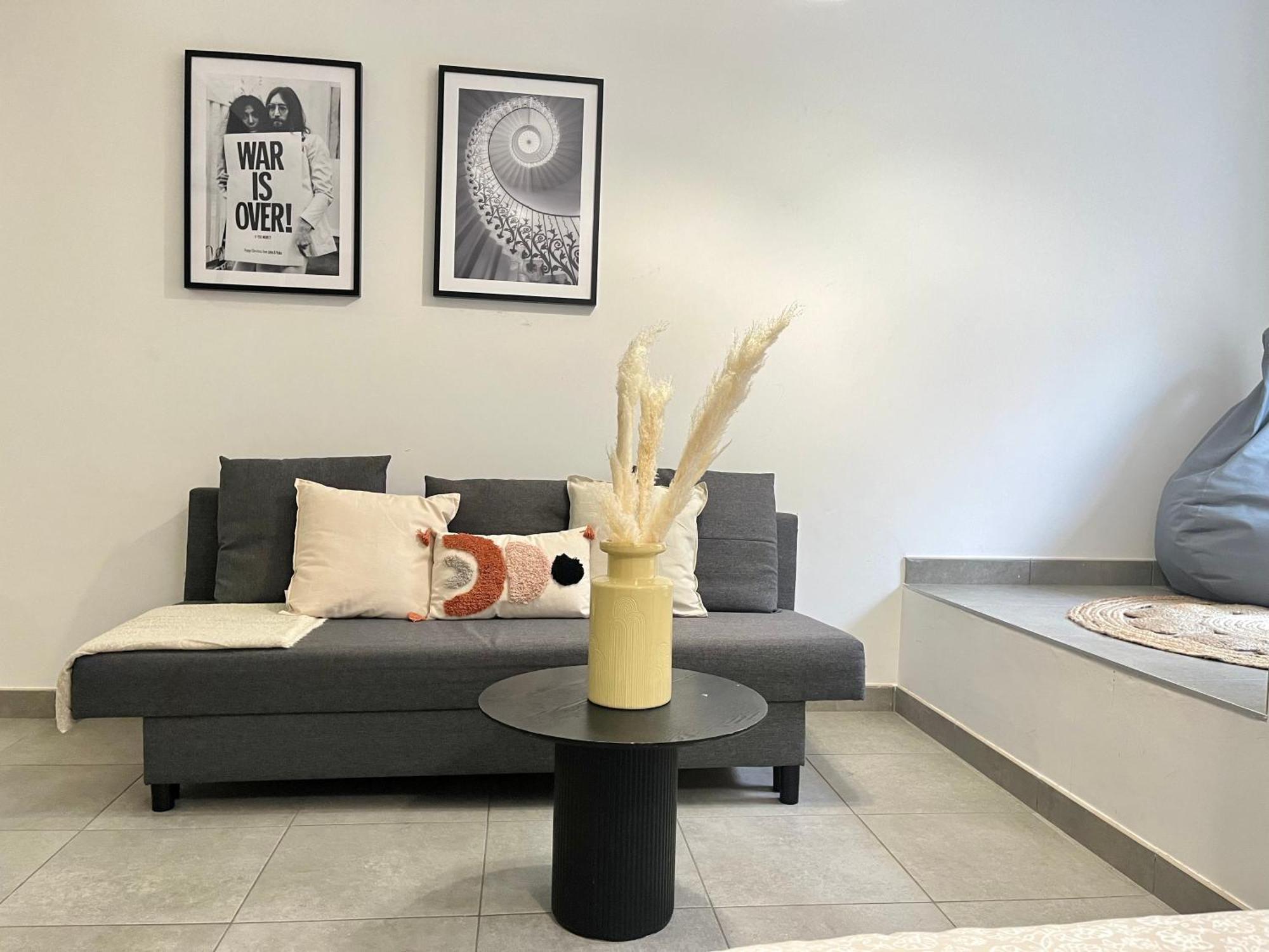 Suite Danbury Lyon Eksteriør billede